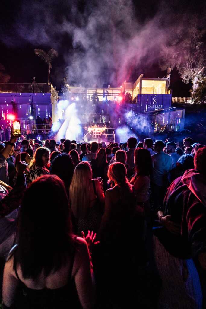 Locandina Ferragosto On The Rocks